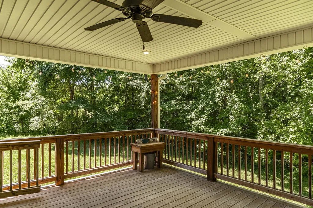 8326 Betts Road Greenbrier TN 37073