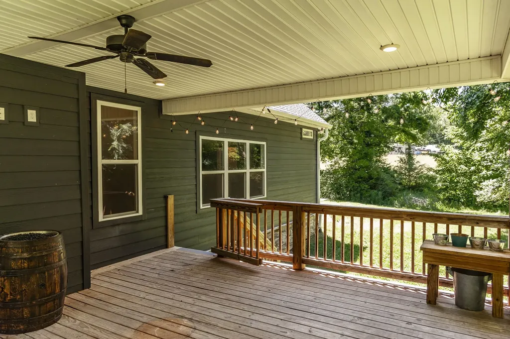8326 Betts Road Greenbrier TN 37073