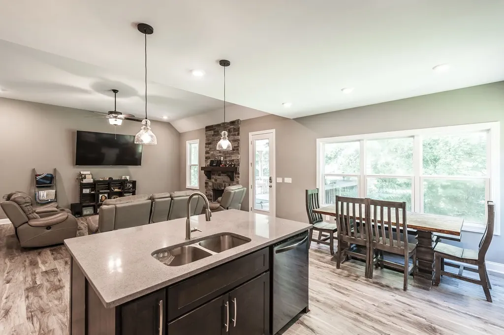 8326 Betts Road Greenbrier TN 37073