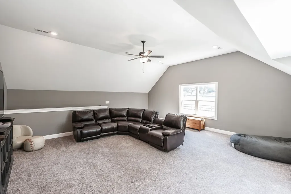 8326 Betts Road Greenbrier TN 37073