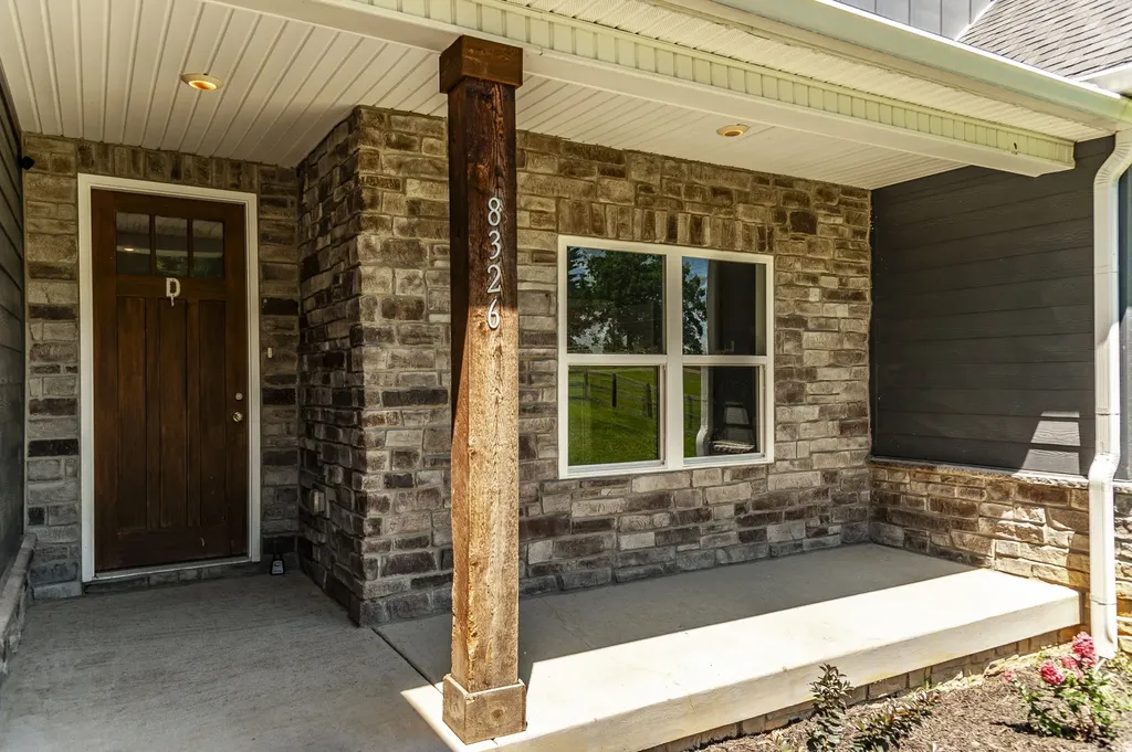 8326 Betts Road Greenbrier TN 37073