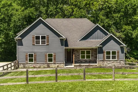 8326 Betts Road Greenbrier TN 37073