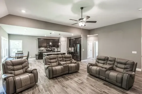 8326 Betts Road Greenbrier TN 37073