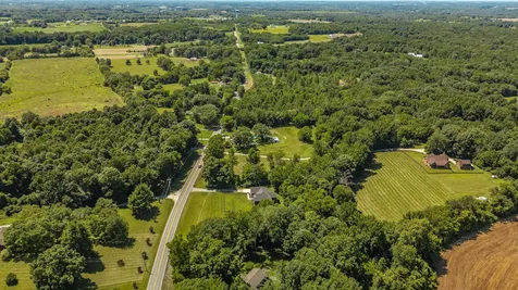 8326 Betts Road Greenbrier TN 37073