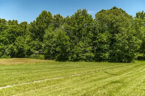 8326 Betts Road Greenbrier TN 37073