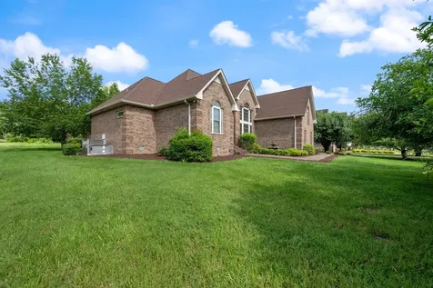 1026 Madison Creek Road Goodlettsville TN 37072