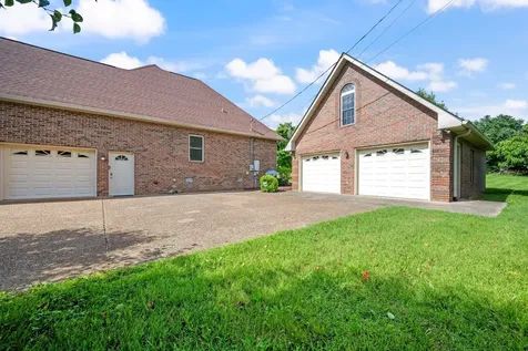 1026 Madison Creek Road Goodlettsville TN 37072