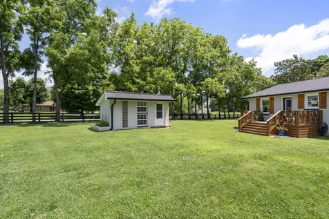904 Highway 48, S Dickson TN 37055