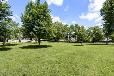 904 Highway 48, S Dickson TN 37055