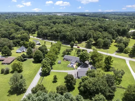 904 Highway 48, S Dickson TN 37055