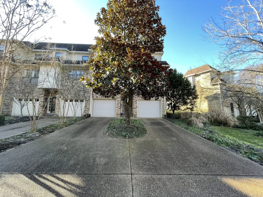 401 Bowling Avenue Nashville TN 37205