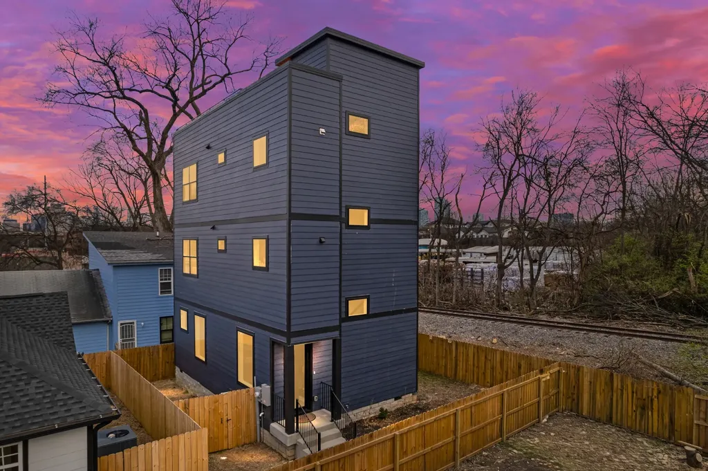1923 Britt Place Nashville TN 37208
