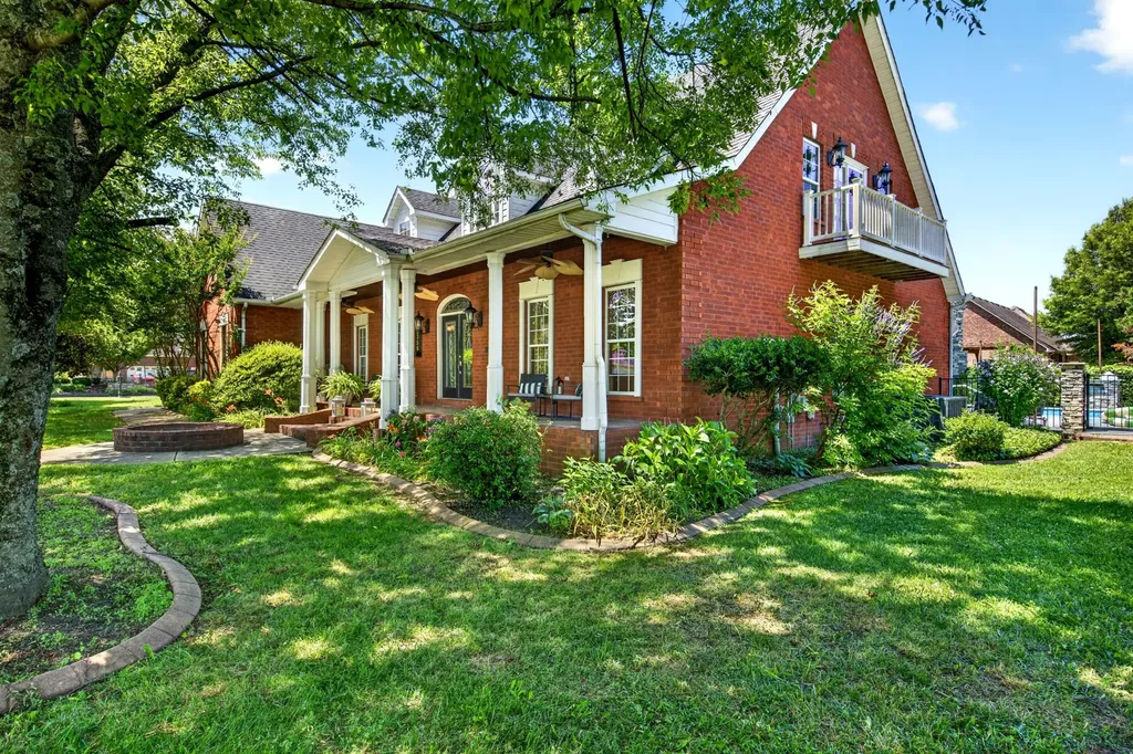 2356 Saint Andrews Drive Murfreesboro TN 37128