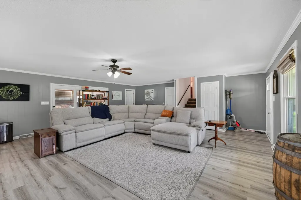 3276 Trough Springs Road Clarksville TN 37043