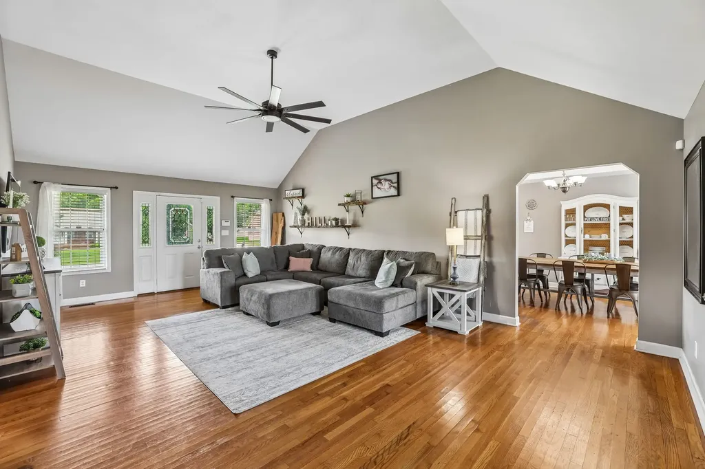 185 Favre Circle Winchester TN 37398