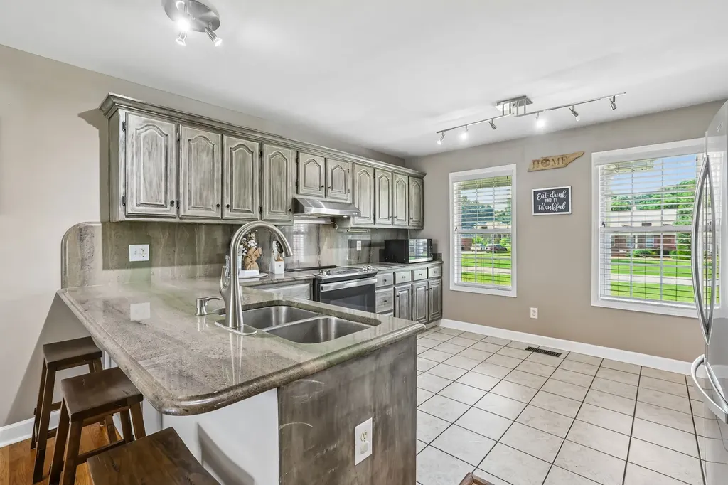 185 Favre Circle Winchester TN 37398
