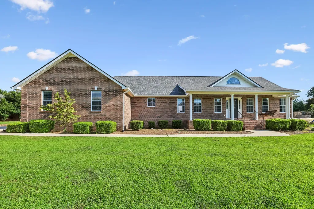 185 Favre Circle Winchester TN 37398