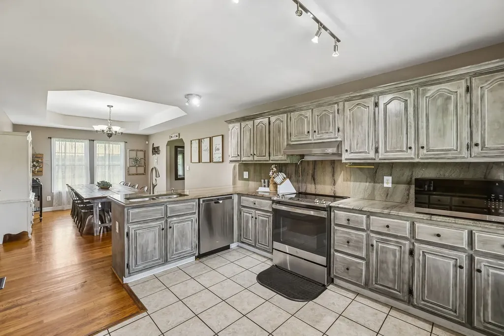 185 Favre Circle Winchester TN 37398