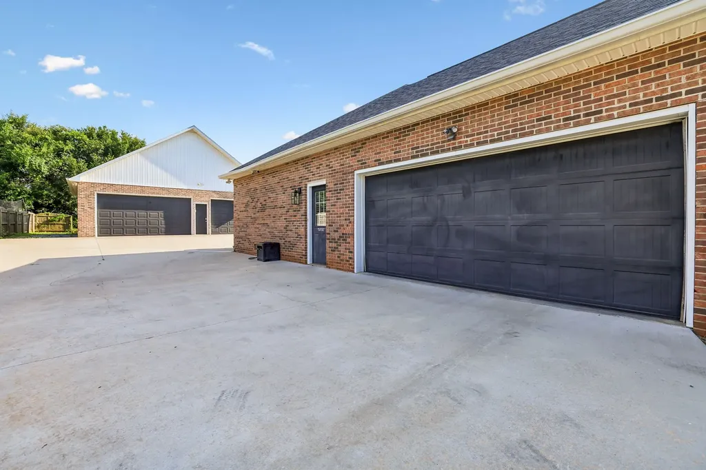 185 Favre Circle Winchester TN 37398