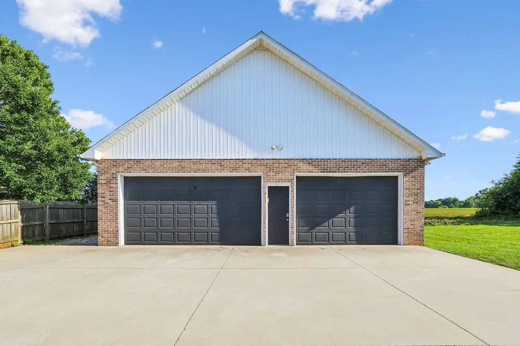 185 Favre Circle Winchester TN 37398