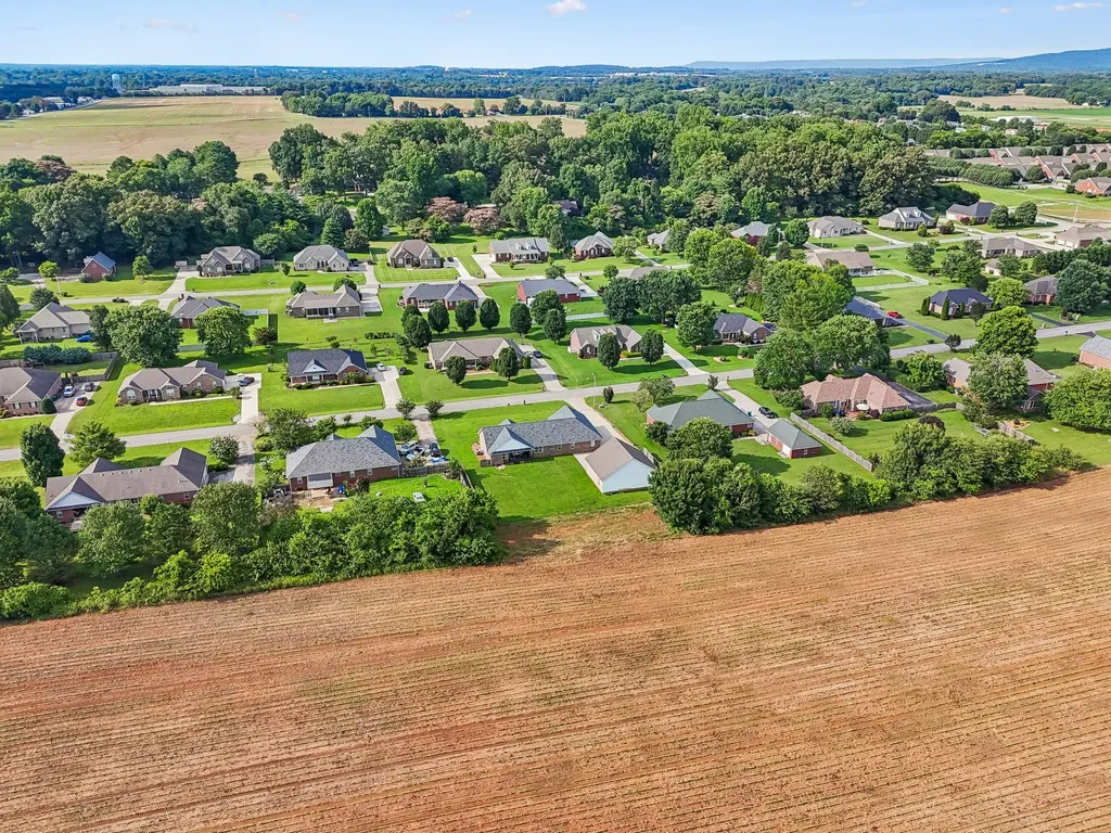 185 Favre Circle Winchester TN 37398