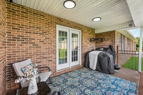 185 Favre Circle Winchester TN 37398