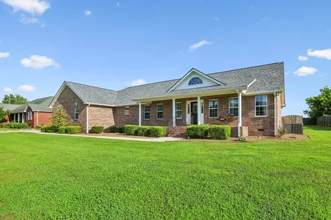 185 Favre Circle Winchester TN 37398