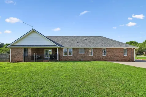 185 Favre Circle Winchester TN 37398