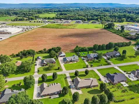 185 Favre Circle Winchester TN 37398