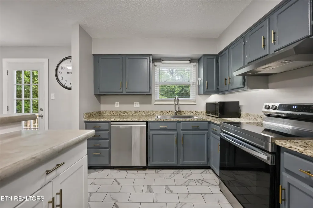 1717 Penwood Drive Knoxville TN 37922