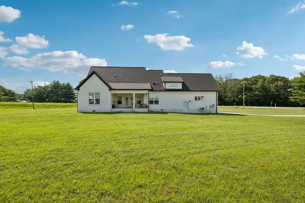104 Aplin Branch Road Cottontown TN 37048