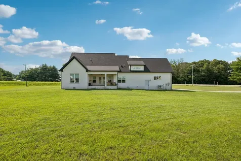 104 Aplin Branch Road Cottontown TN 37048
