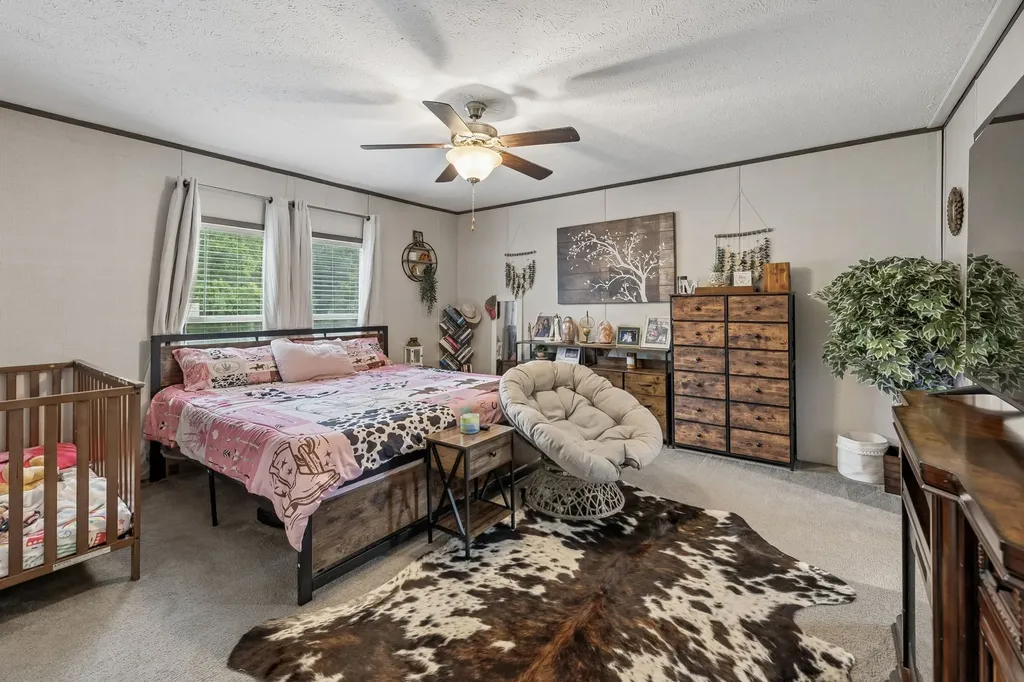 595 Days Road Lafayette TN 37083