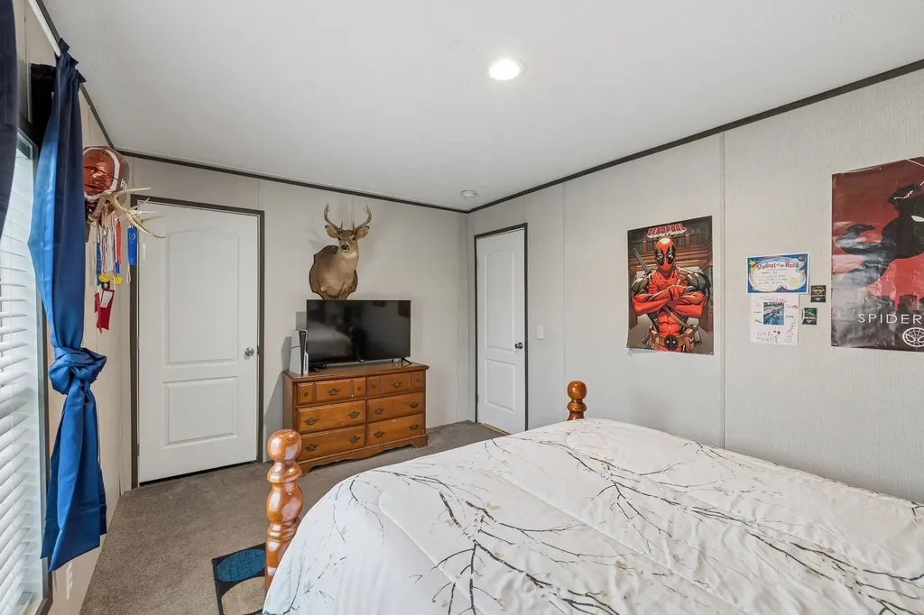 595 Days Road Lafayette TN 37083