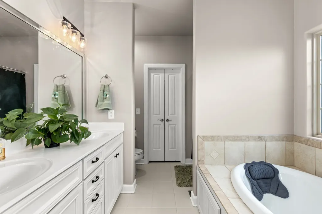 101 Ashfield Court White House TN 37188