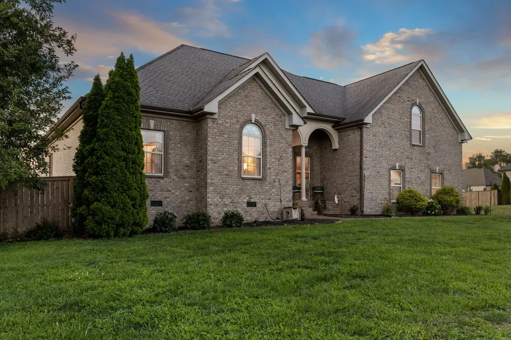 101 Ashfield Court White House TN 37188