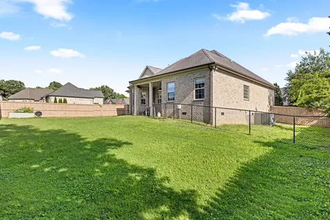 101 Ashfield Court White House TN 37188