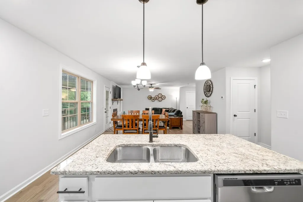 1082 Winesap Road Clarksville TN 37040