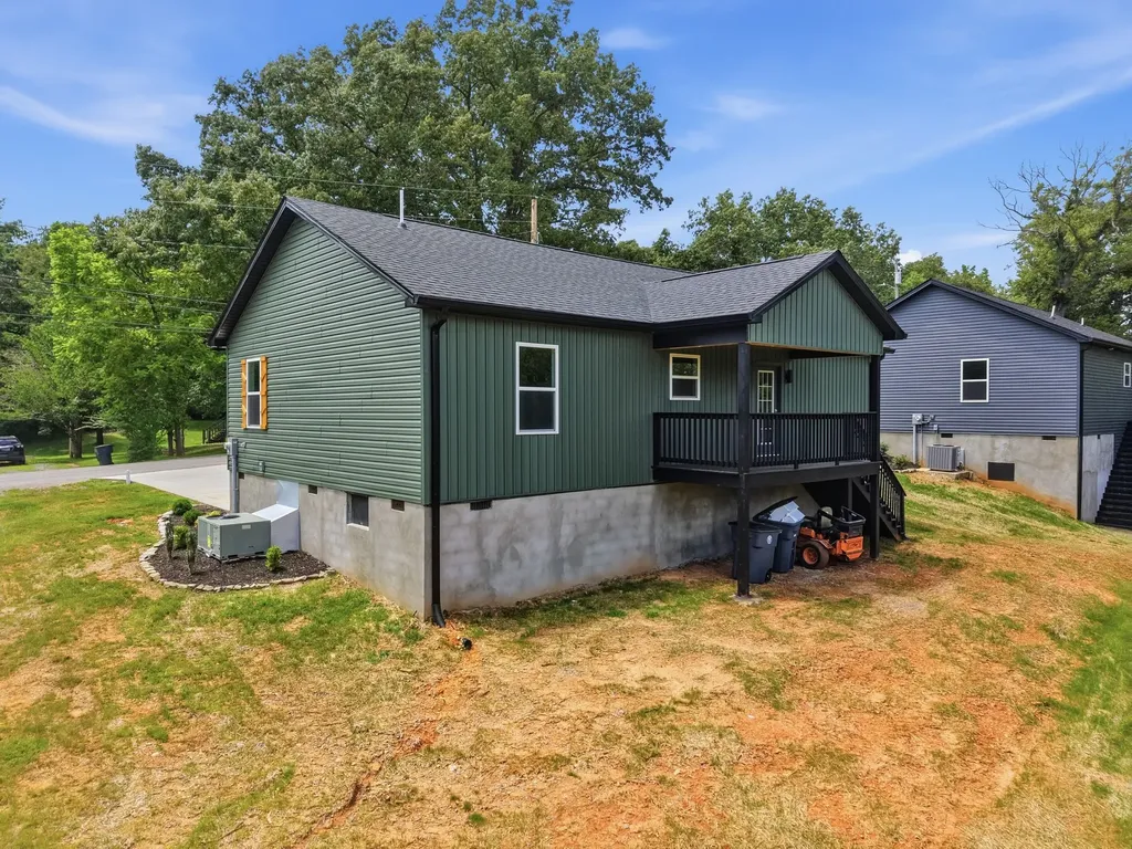 214 Twin Oaks Road Mcminnville TN 37110