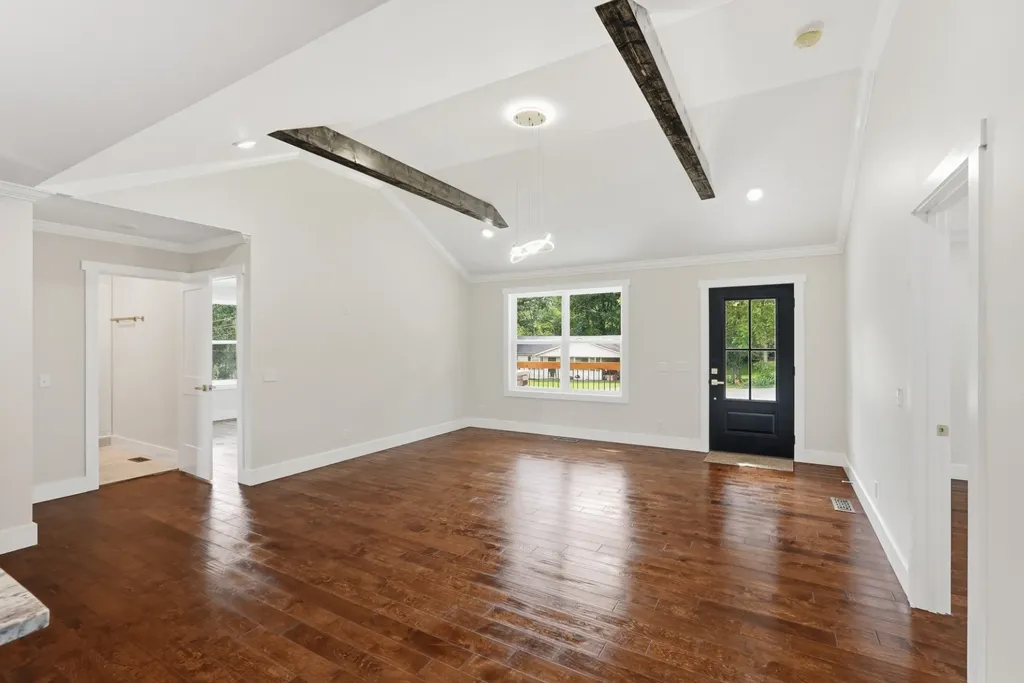 214 Twin Oaks Road Mcminnville TN 37110