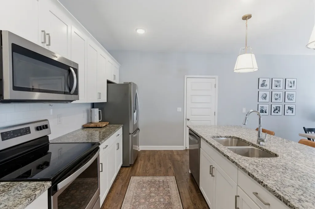 2004 French Bayou Lane Hendersonville TN 37075