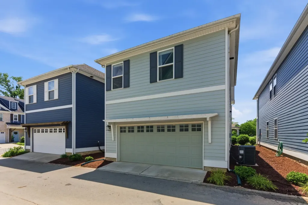 2004 French Bayou Lane Hendersonville TN 37075