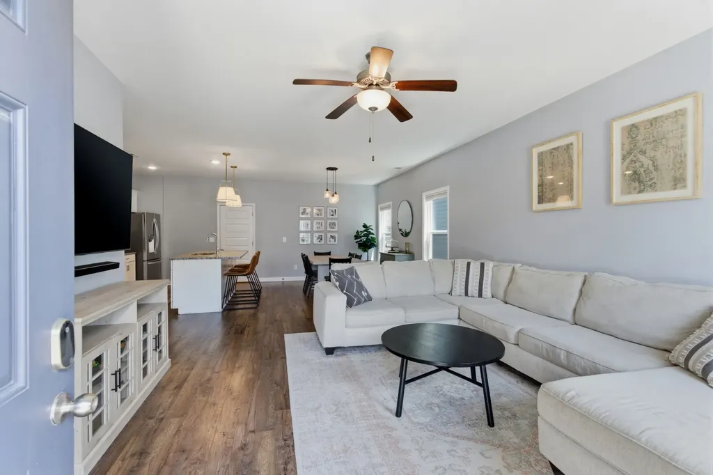 2004 French Bayou Lane Hendersonville TN 37075