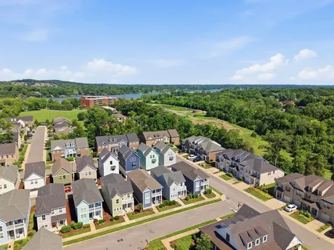 2004 French Bayou Lane Hendersonville TN 37075