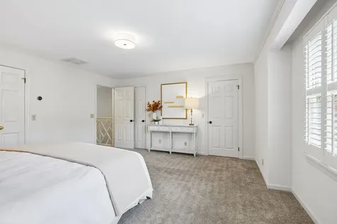 220 Westchase Drive Nashville TN 37205
