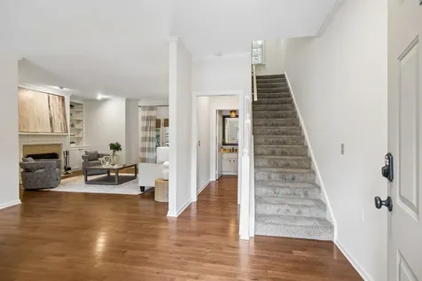 220 Westchase Drive Nashville TN 37205