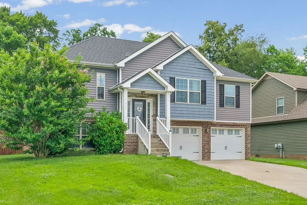 771 Banister Drive Clarksville TN 37042