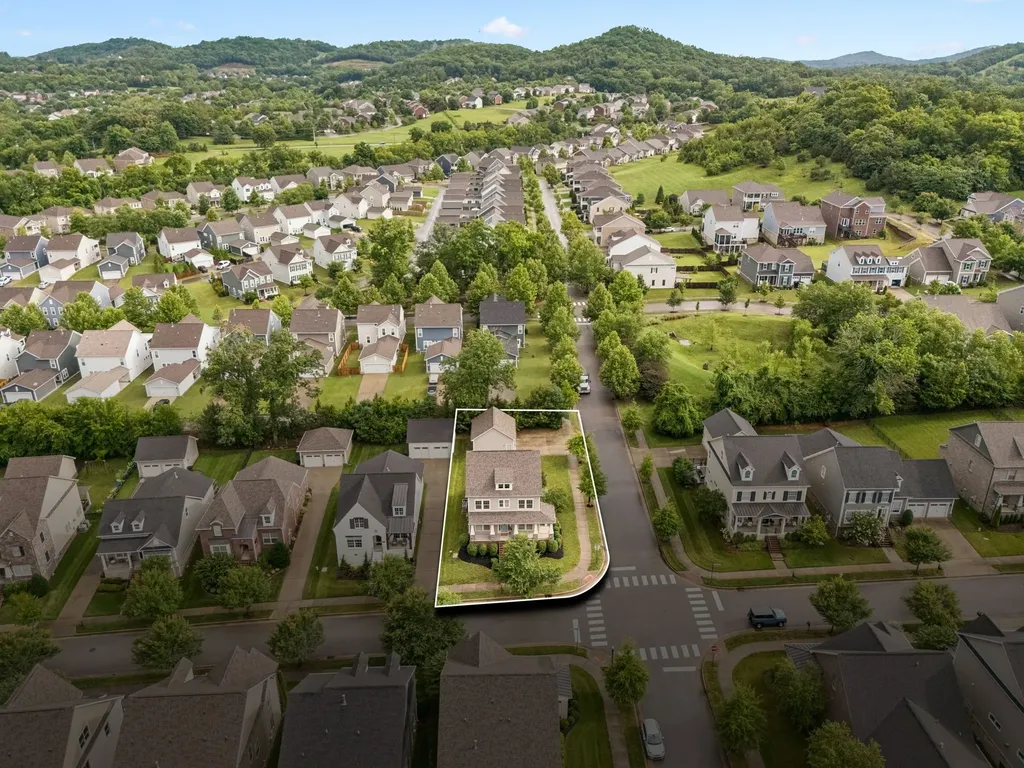 1055 Nolencrest Way Franklin TN 37067