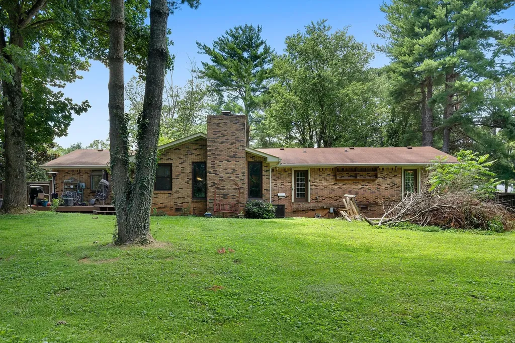 3524 Castlewood Court Murfreesboro TN 37128
