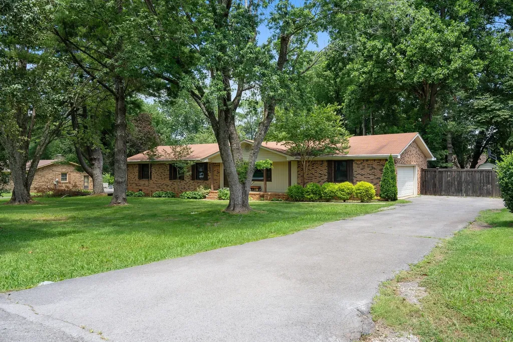 3524 Castlewood Court Murfreesboro TN 37128
